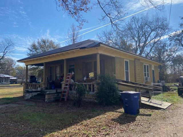 215 E SOUTH AVE, CRENSHAW, MS 38621, photo 1 of 14